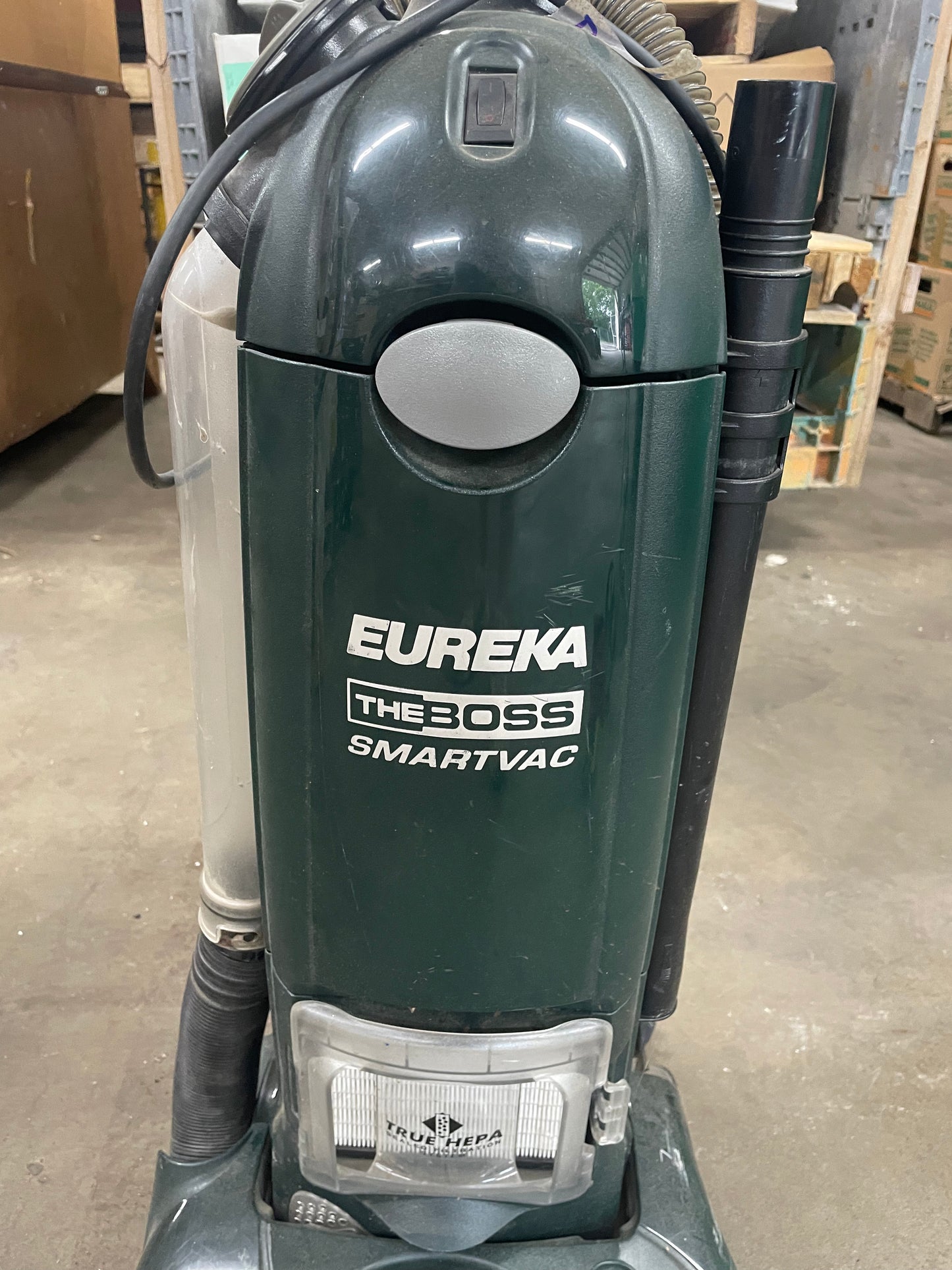 Eureka SmartVac The Boss. Green Upright Vacuum. All parts included. 4 wheels. Comes with everything.