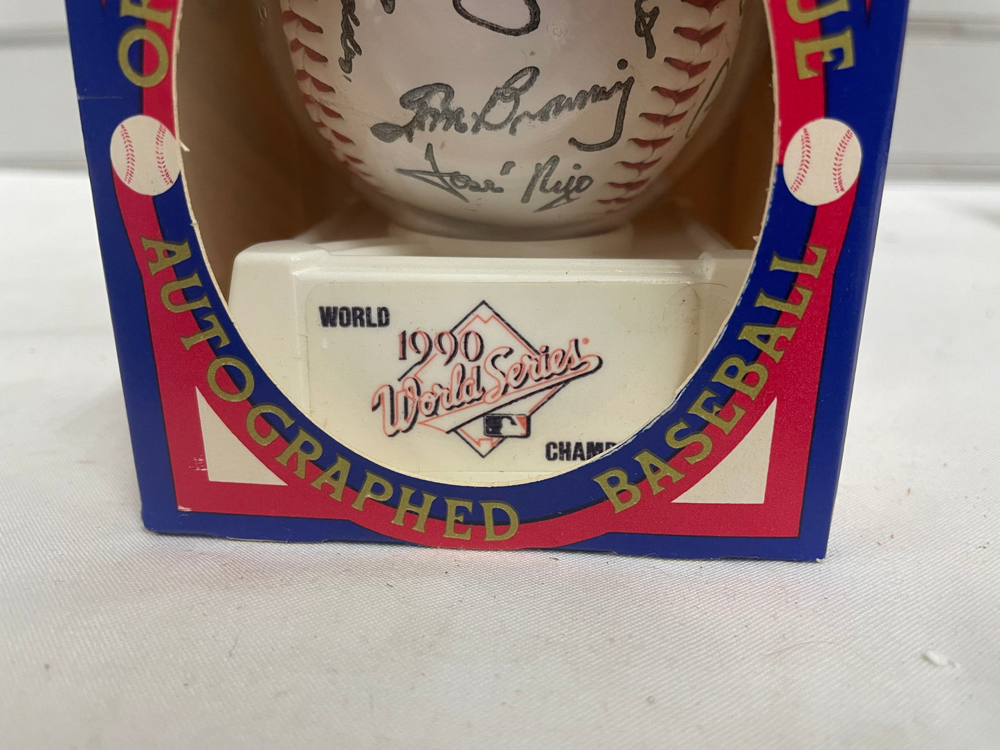 Official Cincinnati Reds Autographed Major League Baseball. 1990 World Championship year. Come with box and casing.