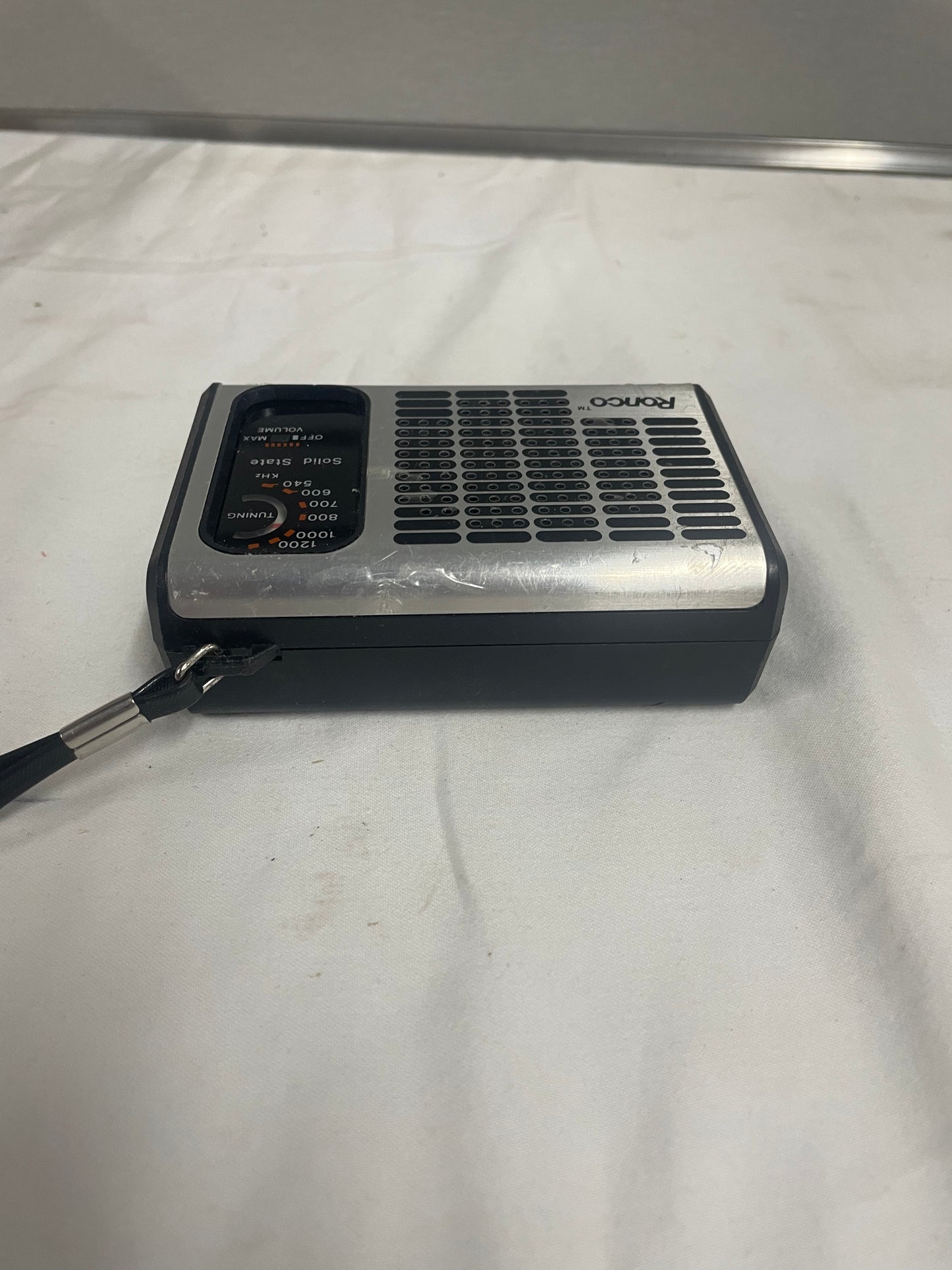 Ronco Mic-Mic/Radio. Vintage Ronco AM Transistor Radio 1970s