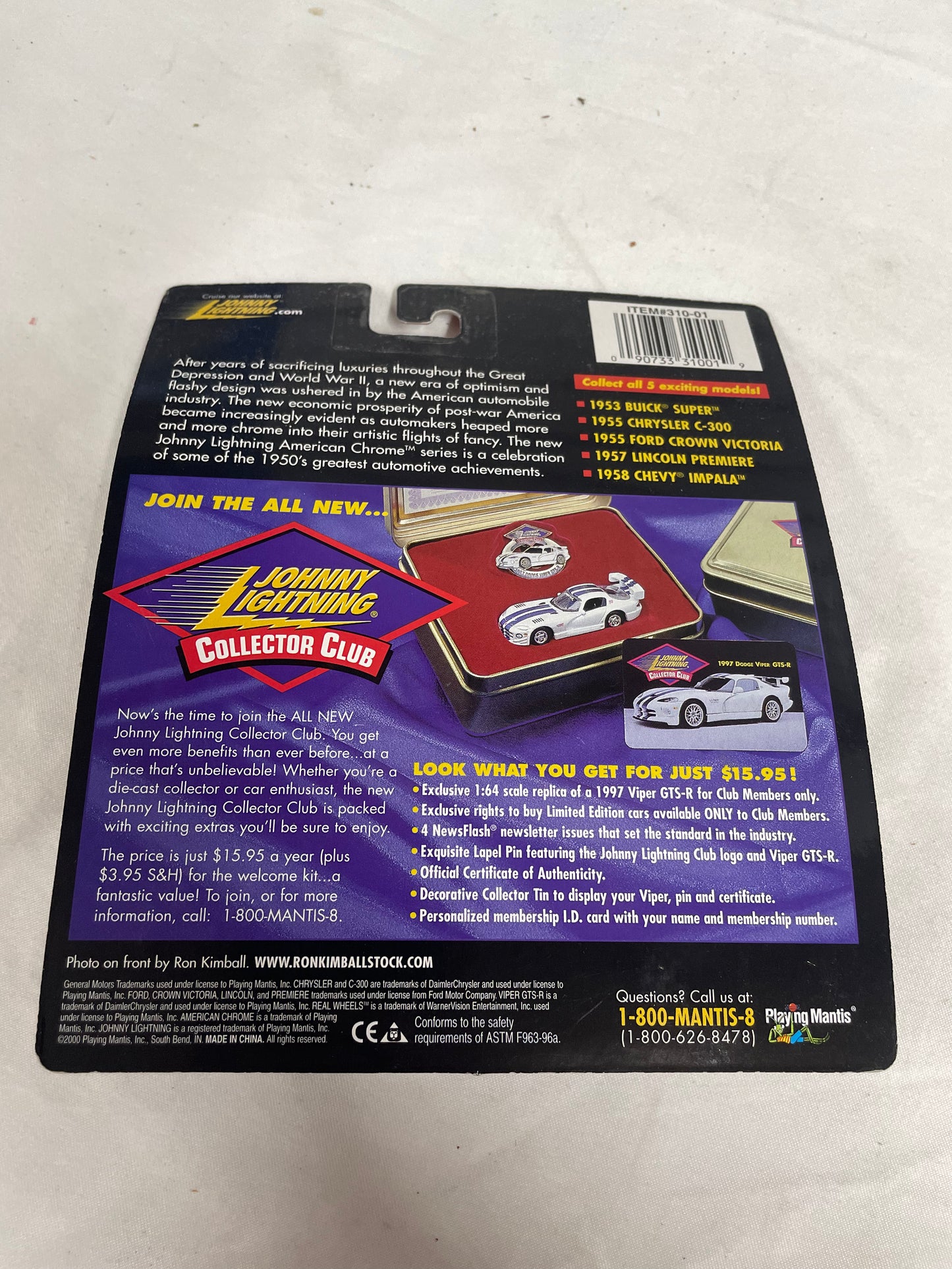 Johnny Lightning American Chrome 1957 Lincoln Premiere. Diecast metal body replica car. 1:64 scale model. Brand new in package.