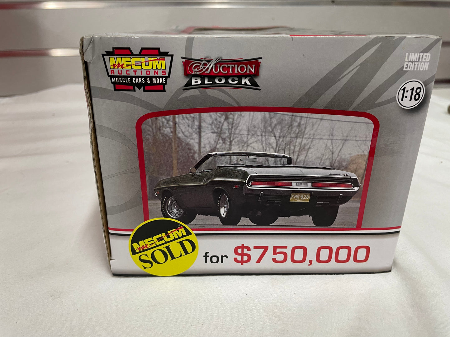 1970 Dodge HEMI Challenger R/T Auction Block Mecum Greenlight 1:18 Diecast Model Car