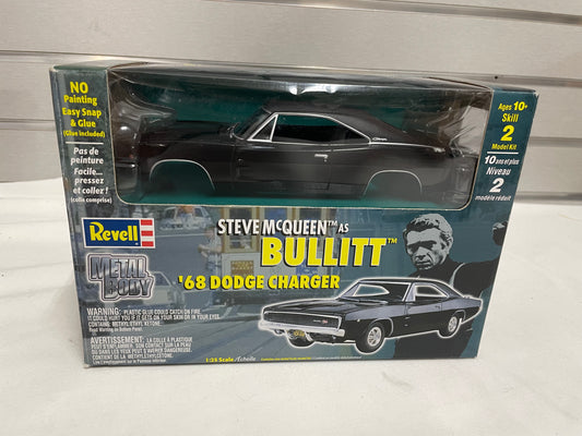 1968 Dodge Charger Model Kit. (Steve McQueen as BULLITT) Revell 1:25 85-1514