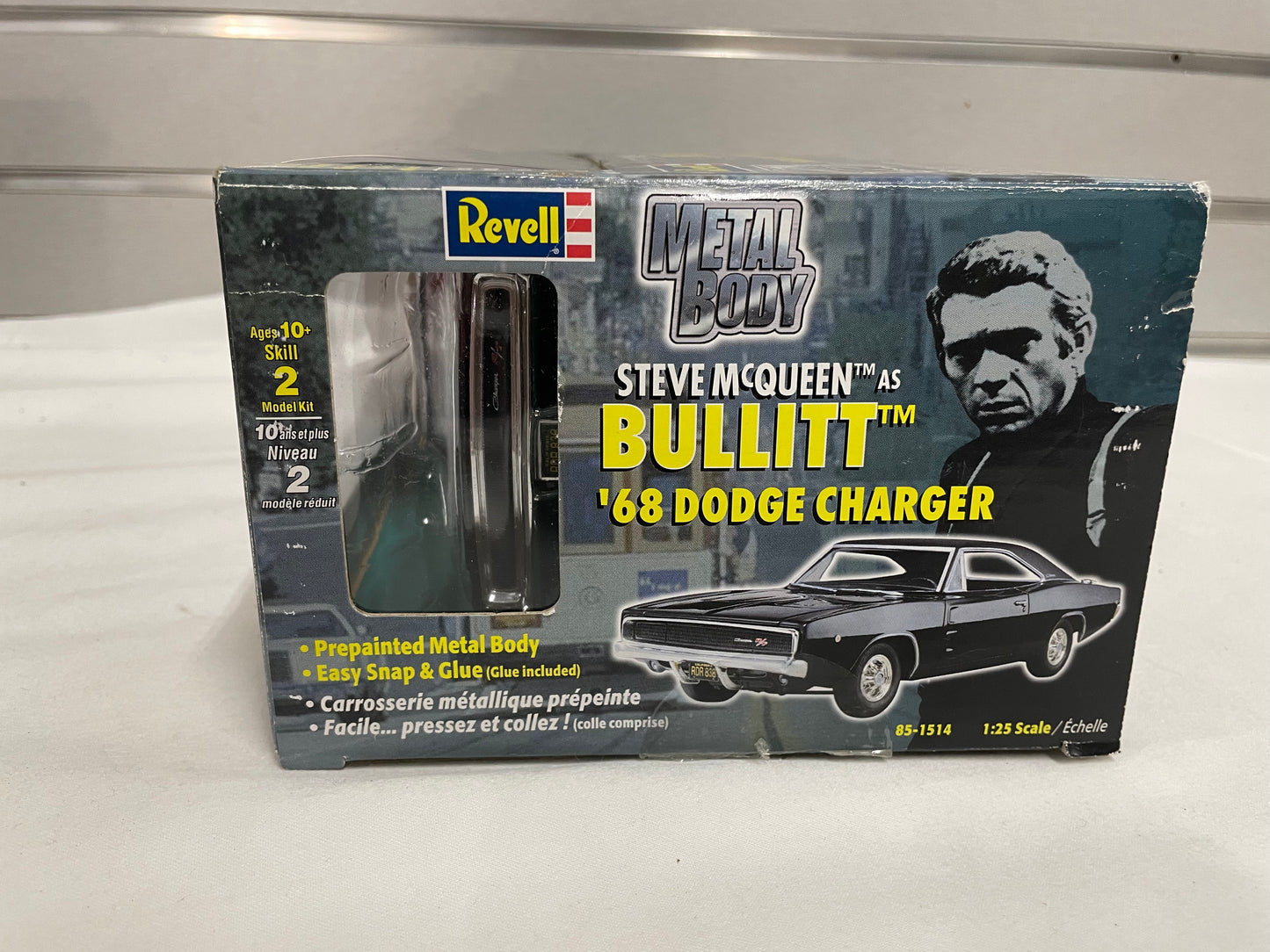 1968 Dodge Charger Model Kit. (Steve McQueen as BULLITT) Revell 1:25 85-1514