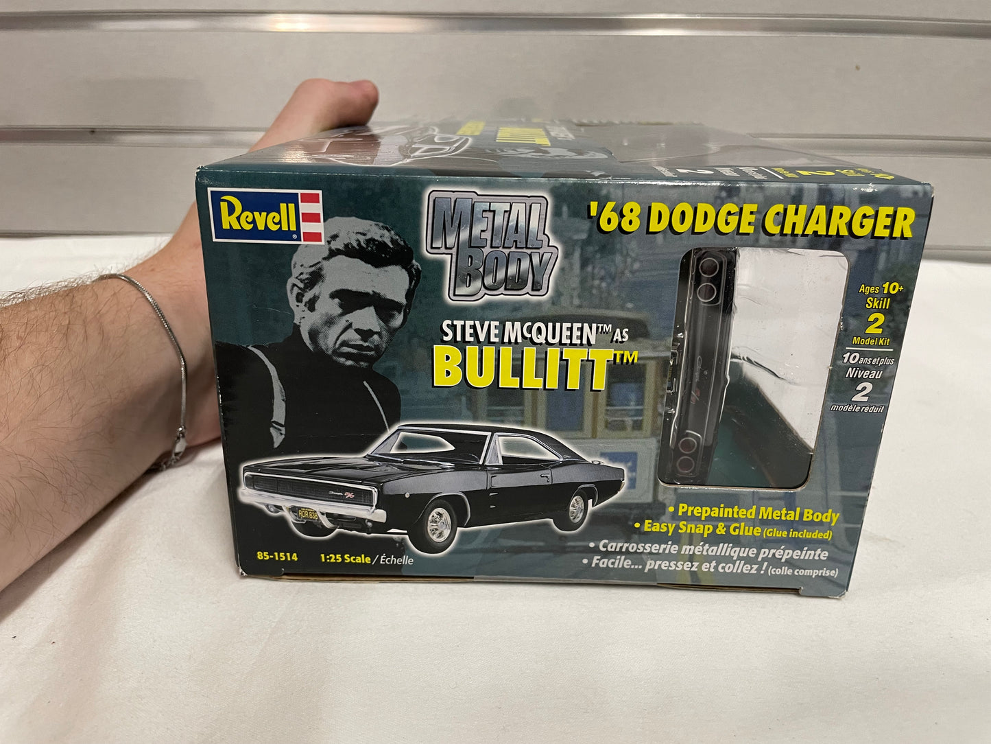 1968 Dodge Charger Model Kit. (Steve McQueen as BULLITT) Revell 1:25 85-1514