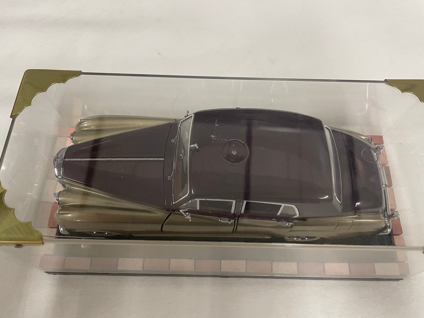 Franklin Mint 1:24 1955 Bentley S Gold / burgundy with case