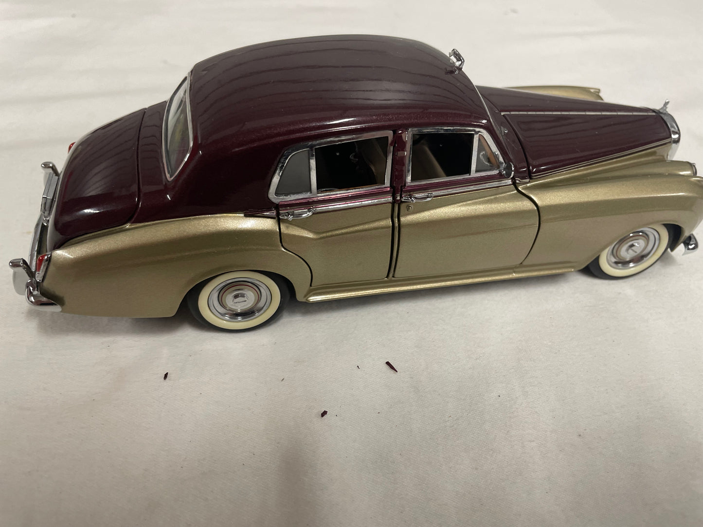 Franklin Mint 1:24 1955 Bentley S Gold / burgundy with case