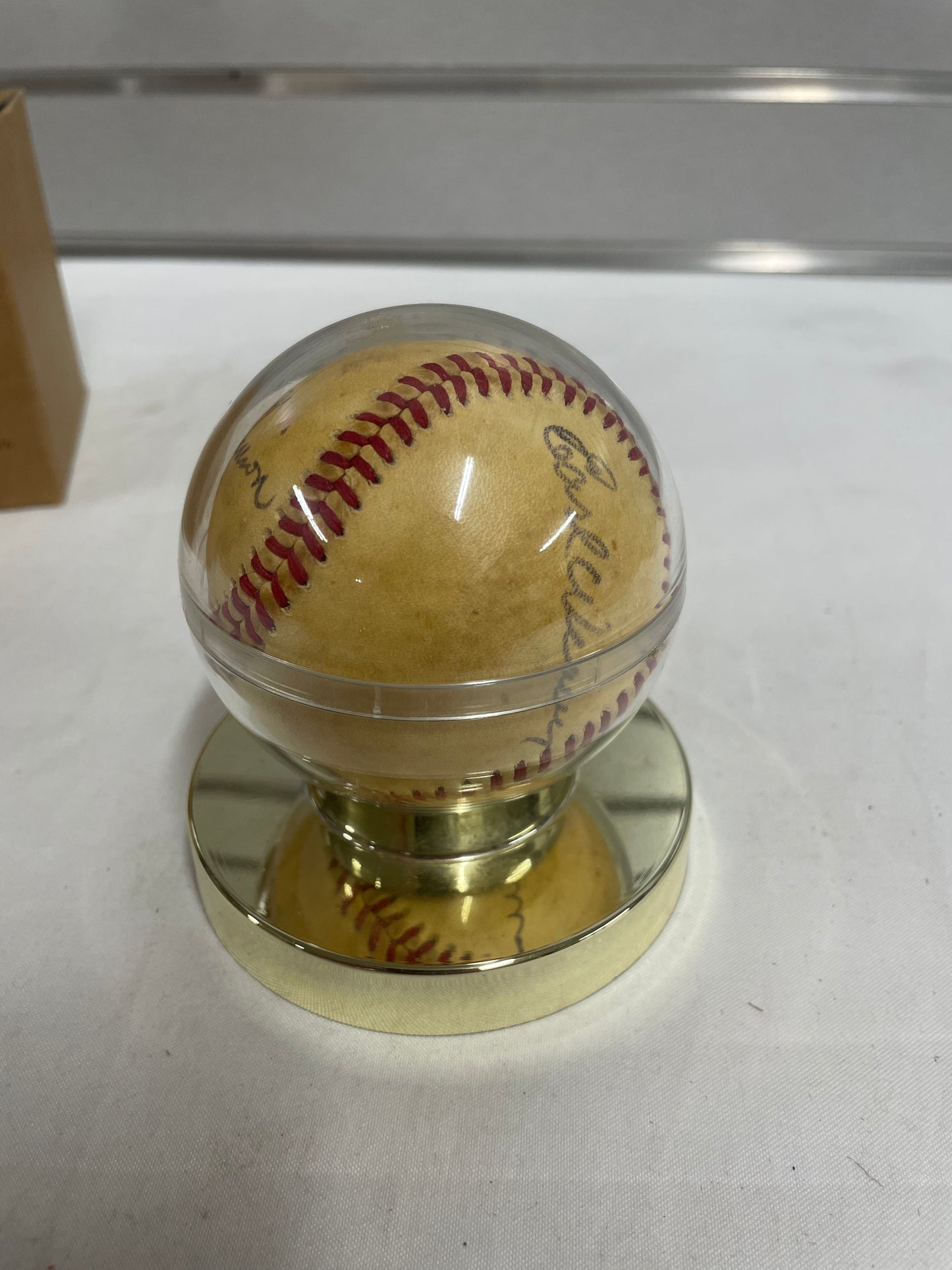 Signed Frank Robinson Baseball from 1970 World Series. In plastic case. Multiple signatures 5169565