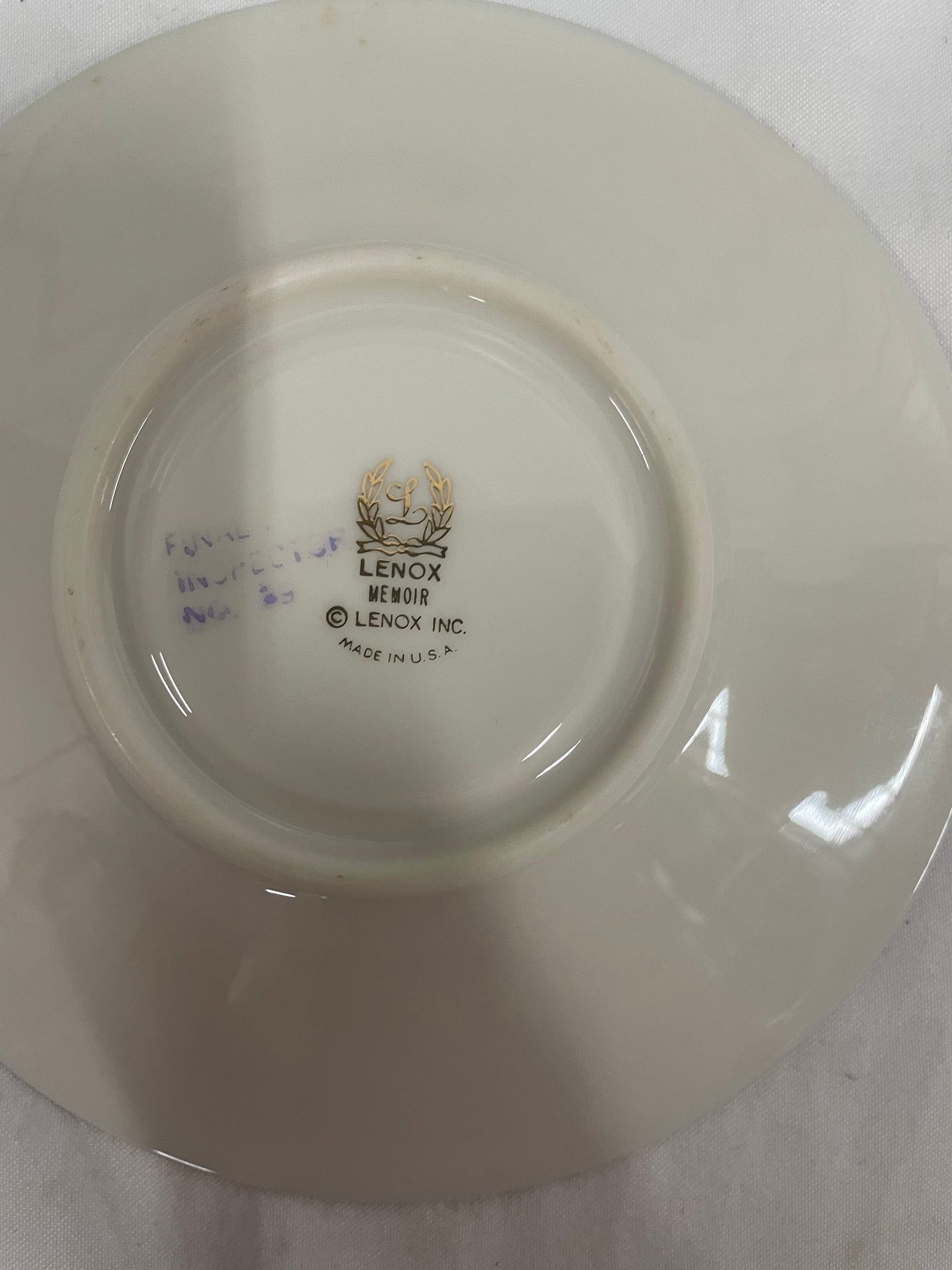 Lenox Memoir Collection Fine China Dish Set w Tea Cups and Plates 6" & 8" Dishes.  LIKE NEW in case