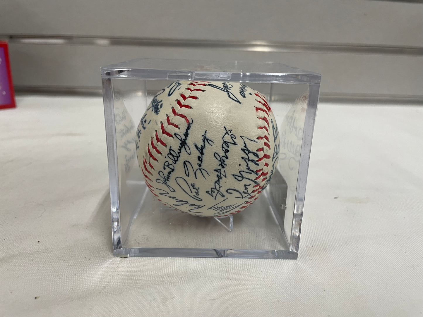 Signed Baseball from 1976 World Series. Cincinnati Reds. With display case.