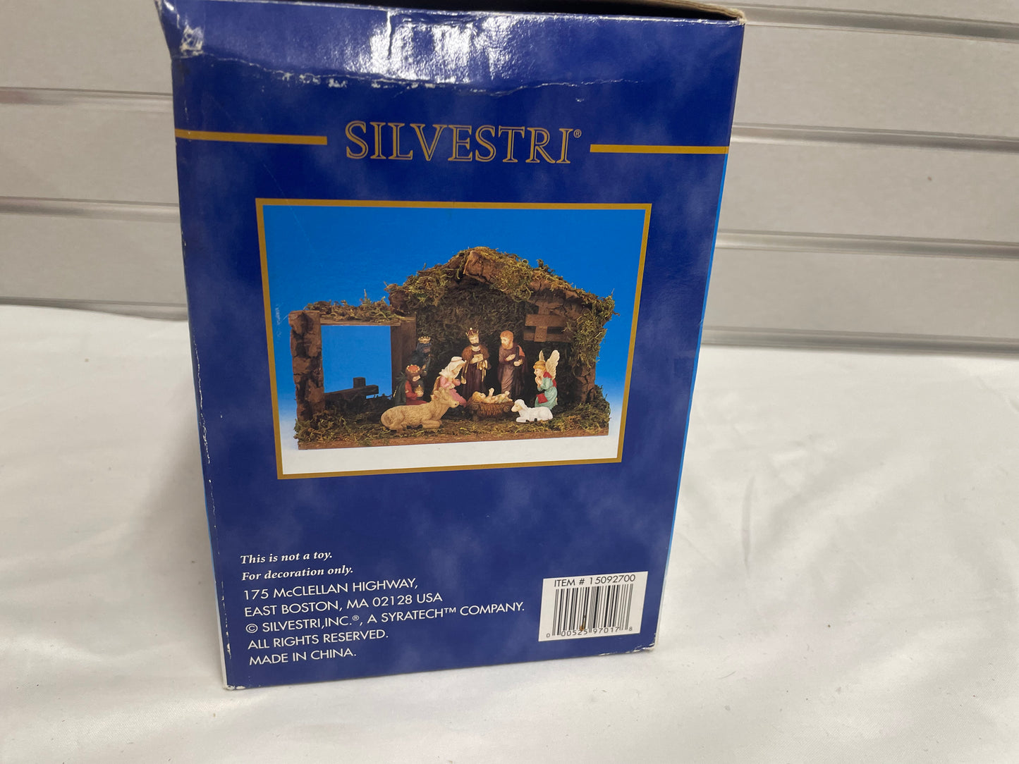 Silvestri 10 Piece Nativity Set.