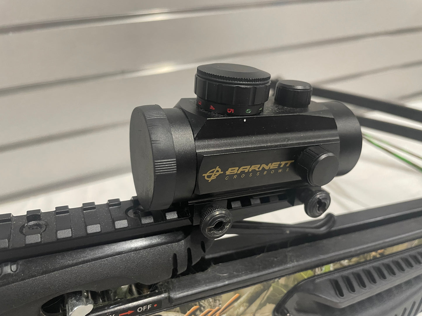 Barnett Jackal Crossbow with Arrows and Target. Crossbow is 315 FPS 88ft. Lbs. kinetic energy. 150 Draw Weight. 12” power strike. Barnett Easton Carbon Arrows. Comes with 7 arrows. Buck Commander. Barely used. 5169865