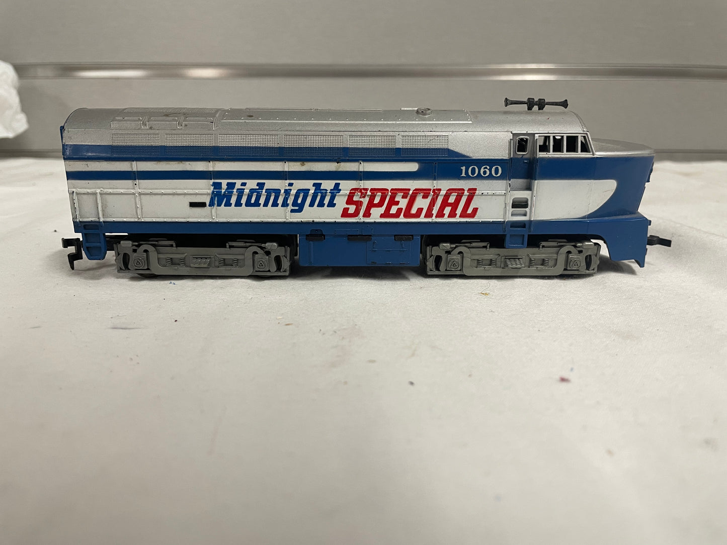 Tyco HO Diesel Baldwin RF-16 Midnight Special #1060 Runs nice. Pulls 16 1060