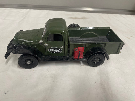 Wix Limited edition 1946 Dodge Power Wagon Ertl 1/25