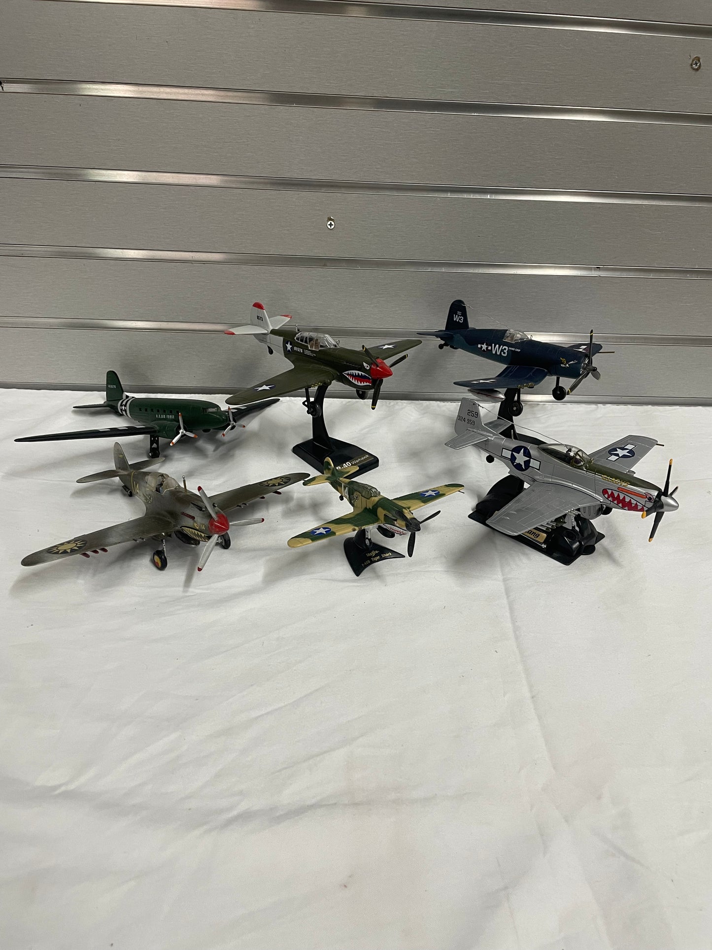 Lot of Air Force Airplanes. 6 airplanes included. P-51 Mustang. Two P-40B Tiger Shark. Scout 4. P-40 Warhawk. DC-3.