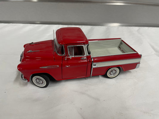 1/24 Scale Danbury Mint Die-Cast 1957 Chevrolet Cameo Carrier Pickup Truck