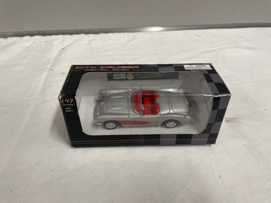 City Cruiser 1957 Chevrolet Corvette. 1:43 die cast model car