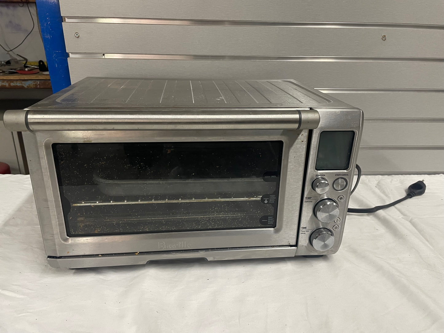 Breville the Smart Oven, Convection Toaster Oven, Small Electric Countertop Oven, BOV800XL, Brushed Stainless Steel 5170056