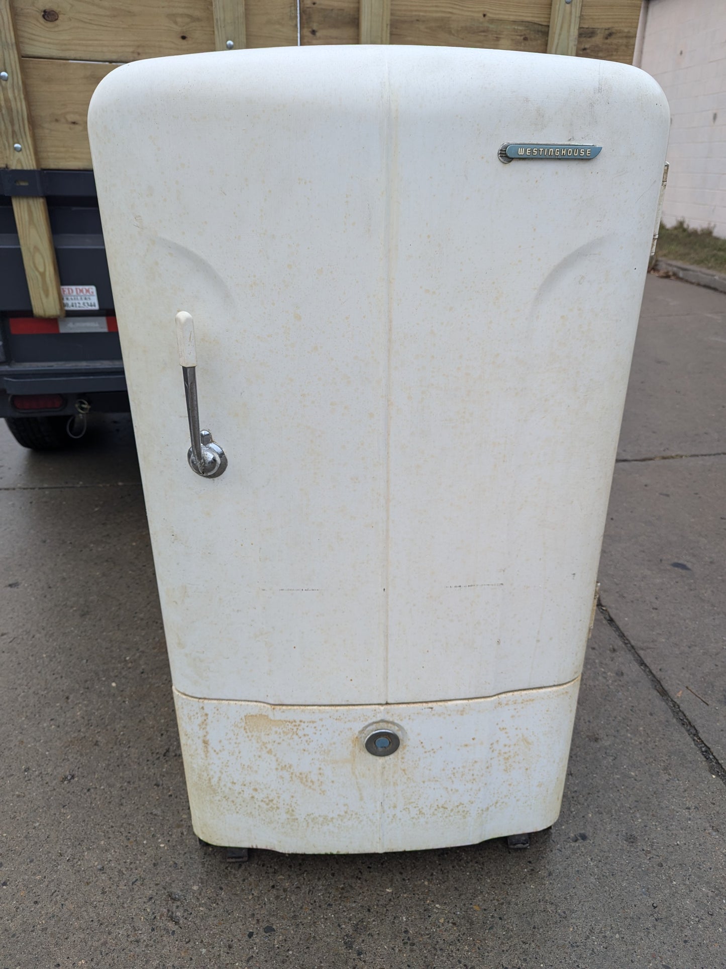 Westinghouse M-7 Vintage USA White Upright Refrigerator Freezer