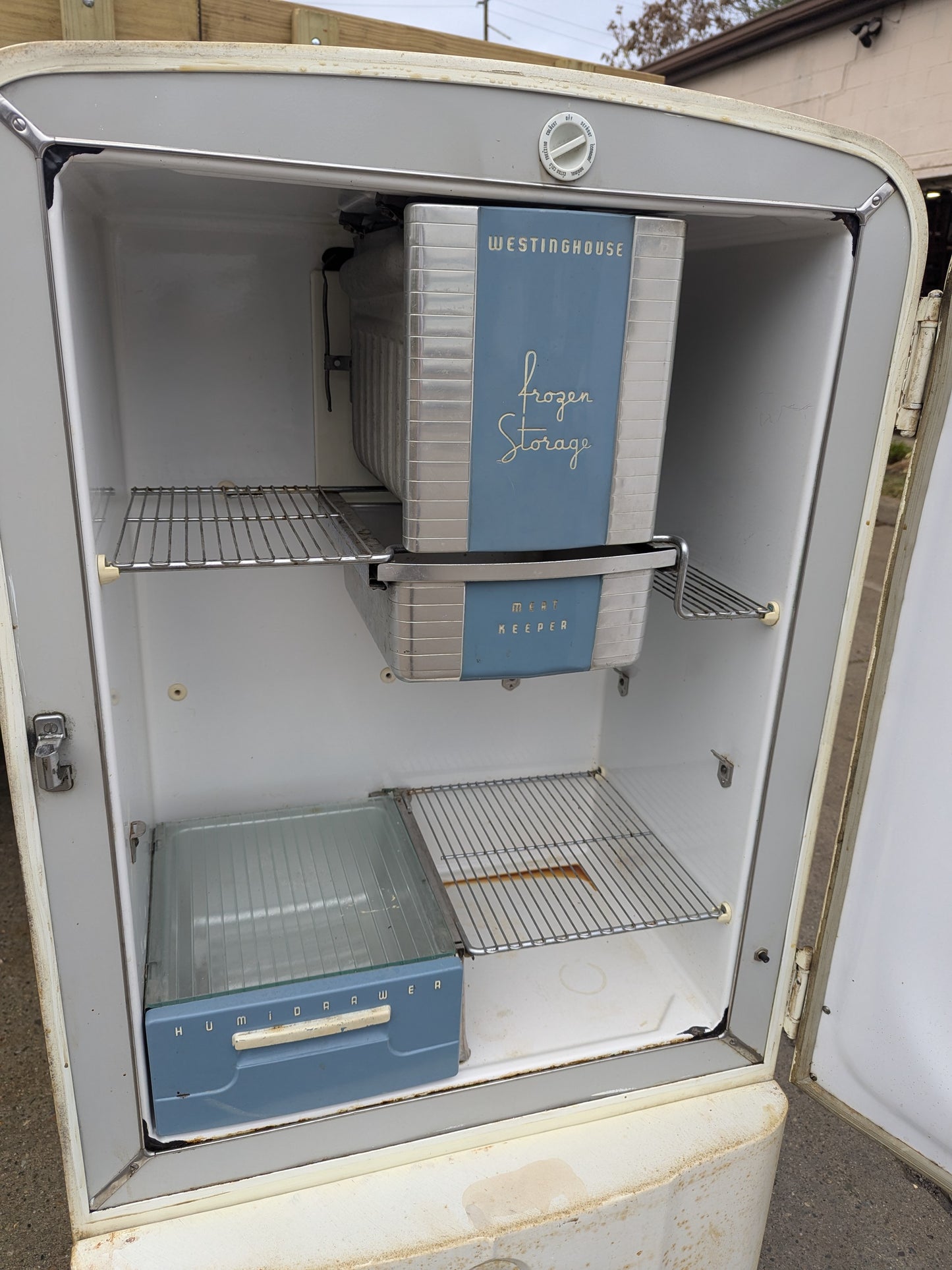 Westinghouse M-7 Vintage USA White Upright Refrigerator Freezer